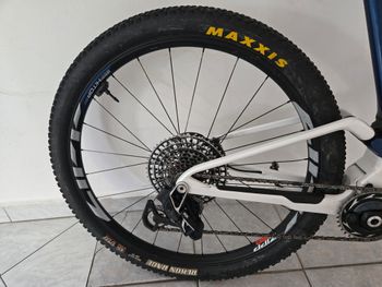 Used Berria Mako BR Unlimited Flight Attendant XX SL 2024 Mountainbike, Blue — image 2 of 8