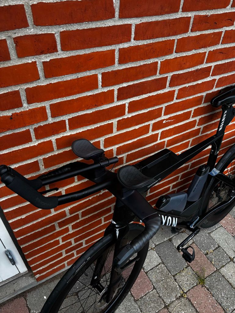 Used Canyon Speedmax CF 7 Di2 Race 2026 2026 Road & Gravel, Black — image 4 of 5