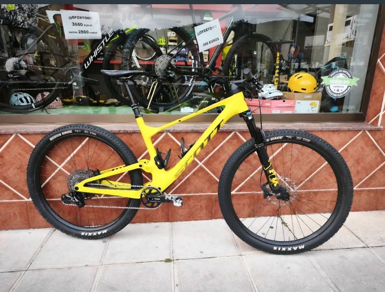Used Scott Spark RC Comp 2022 2022 Mountainbike, Orange, 29 — image 2 of 5