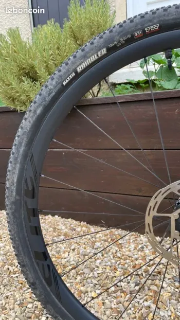 Used Specialized Specialized Diverge Carbon 2023 Road & Gravel — image 8 of 24