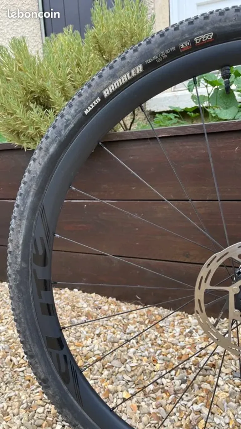Used Specialized Specialized Diverge Carbon 2023 Road & Gravel — image 8 of 24