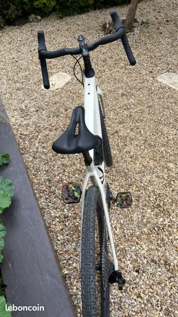 Used Specialized Specialized Diverge Carbon 2023 Road & Gravel — image 4 of 24