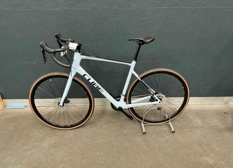 Used CUBE ATTAIN C:62, RACE 2026 2026 Road & Gravel, Blue — image 1 of 8