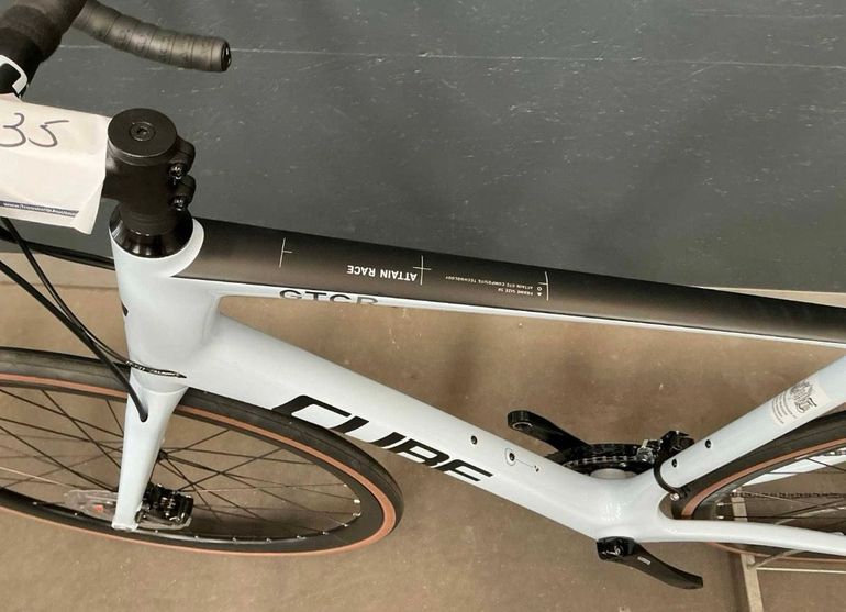 Used CUBE ATTAIN C:62, RACE 2026 2026 Road & Gravel, Blue — image 5 of 8