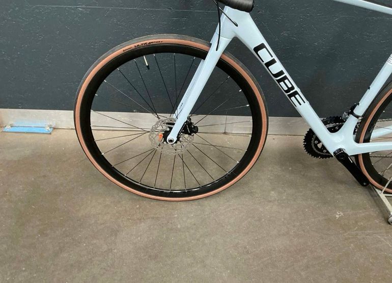 Used CUBE ATTAIN C:62, RACE 2026 2026 Road & Gravel, Blue — image 3 of 8