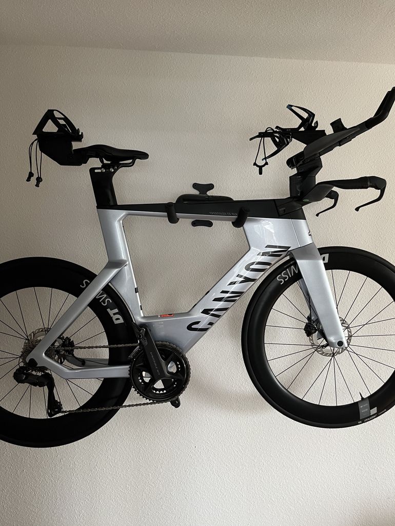 Used Canyon Speedmax CF SLX 8 Di2 2024 2024 Road & Gravel, Light Gray — image 12 of 13