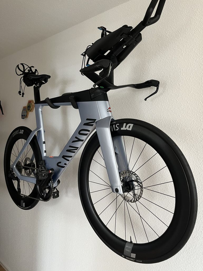 Used Canyon Speedmax CF SLX 8 Di2 2024 2024 Road & Gravel, Light Gray — image 1 of 13