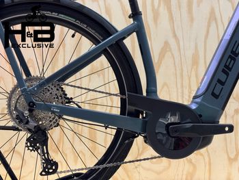 Used CUBE Kathmandu Hybrid ABS 750 Shimano Deore 2024 Urban — image 3 of 15
