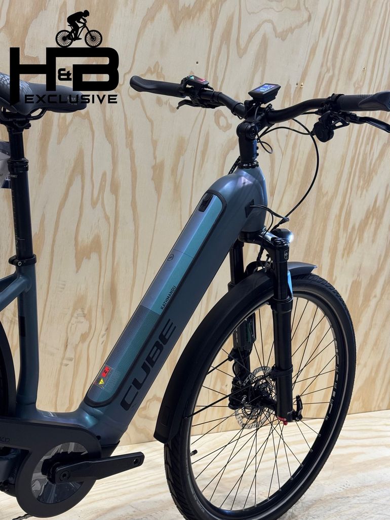 Used CUBE Kathmandu Hybrid ABS 750 Shimano Deore 2024 Urban — image 13 of 15
