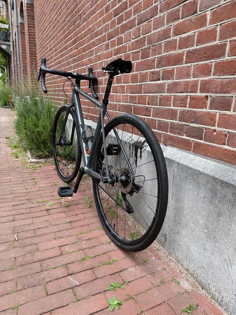 Used Canyon Endurace Shimano 105 2024 Road & Gravel, Black — image 2 of 9