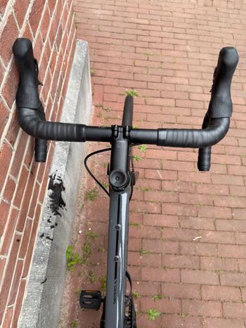 Used Canyon Endurace Shimano 105 2024 Road & Gravel, Black — image 8 of 9