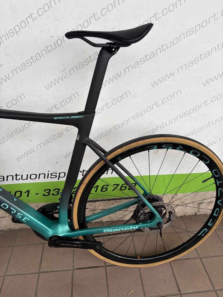 Used Bianchi Specialissima RC Durace Di2 2025 2025 Road & Gravel — image 9 of 9