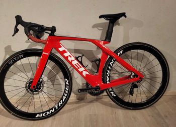 Used Trek Madone SLR 9 AXS Gen 7 2024 2024 Road & Gravel, Red — image 2 of 9
