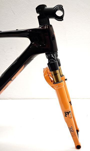 Tweedehands Giant Revolt X Advanced Pro 1 2023 Frameset 2023 Road & Gravel — afbeelding 7 van 11