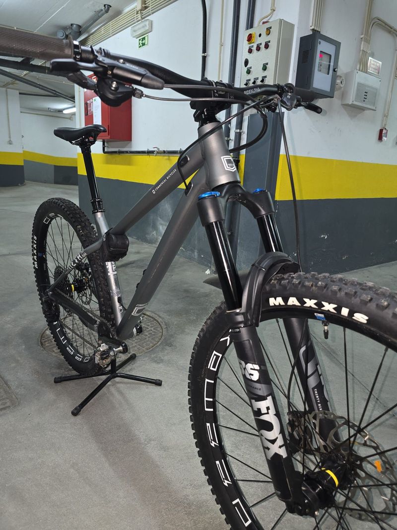 Używany Commencal META HT AM RACE 29 2021 2021 MTB