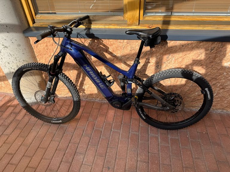 Used Haibike ALLMTN 6 2025 2025 Mountainbike, Blue, 29 — image 1 of 3