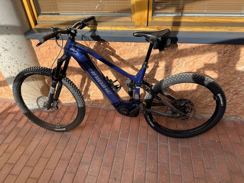 Used Haibike ALLMTN 6 2025 2025 Mountainbike, Blue, 29 — image 1 of 3