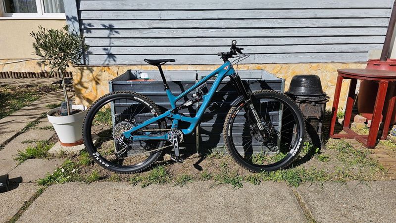 Použité YT Custom SRAM GX Eagle AXS 2024 MTB