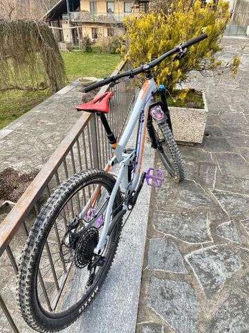 Used Norco Range A1 2019 Mountainbike, Light Gray, 29 — image 2 of 6