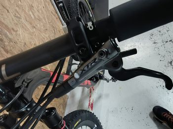 Used Trek Supercaliber SLR 9.9 XX AXS Gen 2 2025 2025 Mountainbike, Red, 29 — image 9 of 11