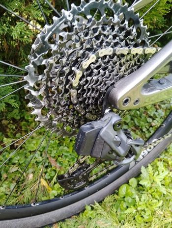 Used Orbea OIZ M11-AXS 2022 2022 Mountainbike, Black, 29 — image 2 of 3