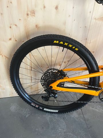 Używany Scott Spark 700 Yellow 2022 Mountainbike — zdjęcie 10 z 10