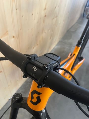Używany Scott Spark 700 Yellow 2022 Mountainbike — zdjęcie 6 z 10