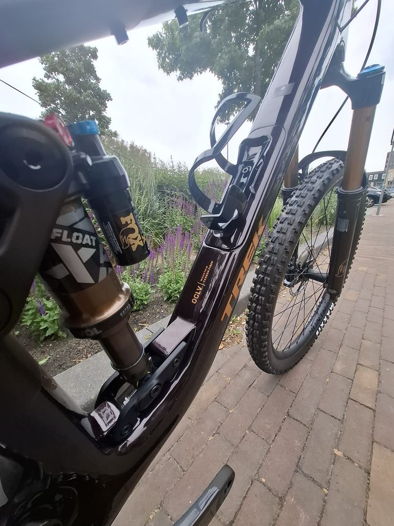 Used Trek Fuel EX 9.8 XT Di2 Gen 7 2026 2026 Mountainbike, Black — image 4 of 7