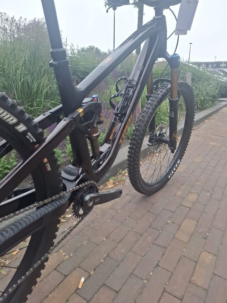 Used Trek Fuel EX 9.8 XT Di2 Gen 7 2026 2026 Mountainbike, Black — image 7 of 7