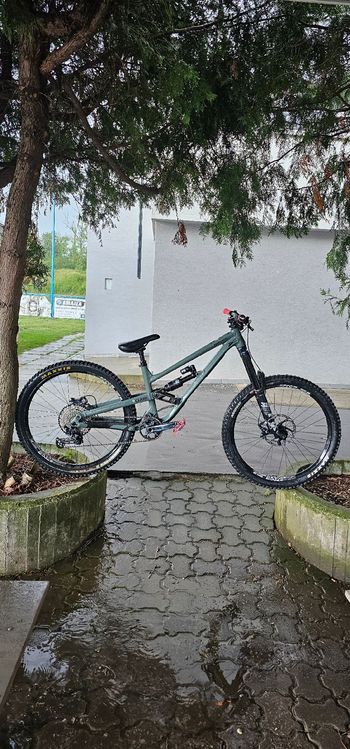 Used Commencal CLASH ESSENTIAL 2023 2023 MTB