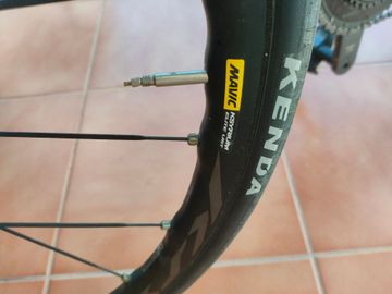 Canyon Endurace CF SL Disc 8.0 2018 2018 Road & Gravel usato, Nero — immagine 9 di 11