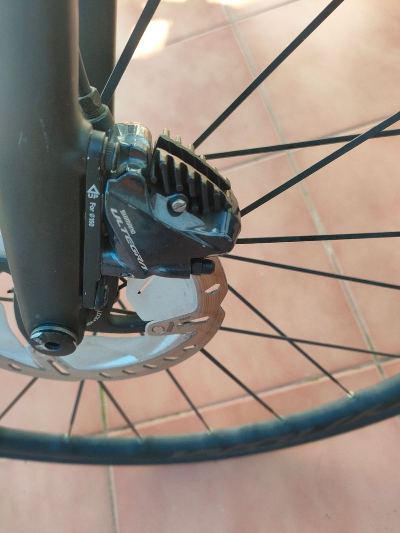 Canyon Endurace CF SL Disc 8.0 2018 2018 Road & Gravel usato, Nero — immagine 8 di 11
