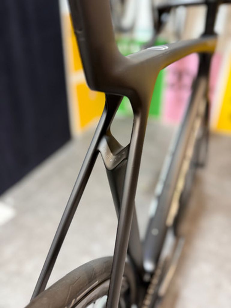Used Trek Madone SLR 9 AXS 1x Gen 8 2026 2026 Road & Gravel, Black — image 8 of 13