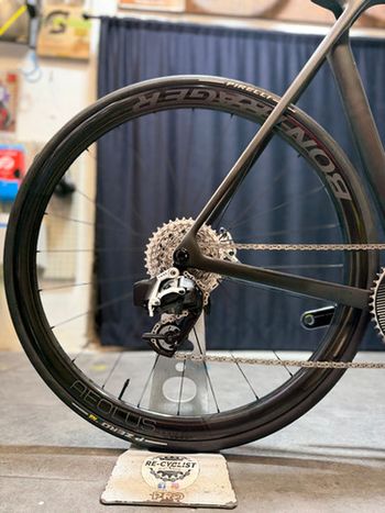 Used Trek Madone SLR 9 AXS 1x Gen 8 2026 2026 Road & Gravel, Black — image 3 of 13