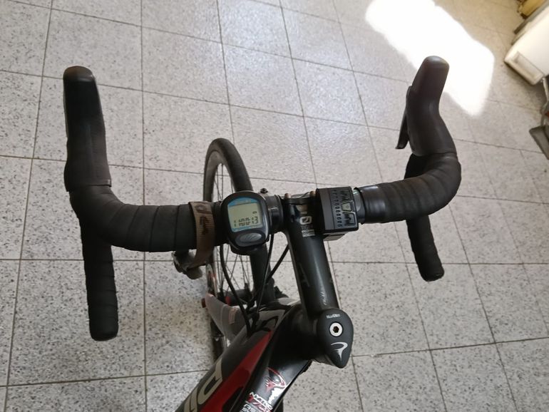 Used Pinarello Nytro Carbon – E-Road Bike – SRAM AXS 2020 Road & Gravel, Black — image 3 of 3