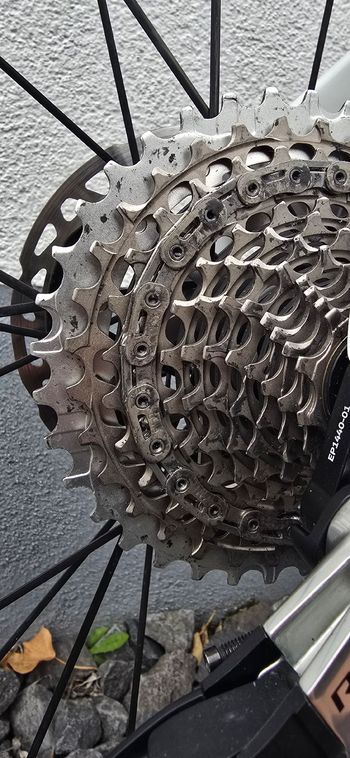 Used Canyon Aeroad SRAM Red eTap AXS 2025 Road & Gravel, White — image 4 of 14