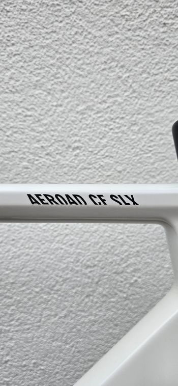 Used Canyon Aeroad SRAM Red eTap AXS 2025 Road & Gravel, White — image 2 of 14