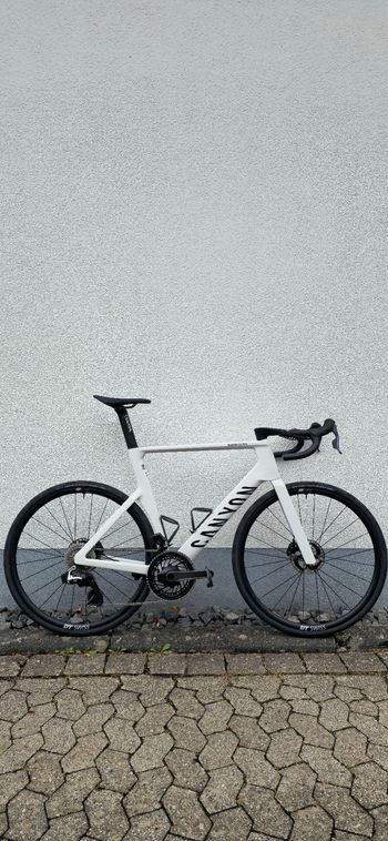 Used Canyon Aeroad SRAM Red eTap AXS 2025 Road & Gravel