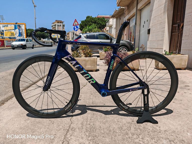 Used Factor OSTRO VAM SRAM RED eTap AXS 2023 Frameset 2023 Road & Gravel, Blue — image 2 of 9