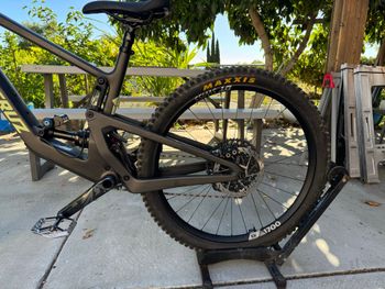 Used Santa Cruz BRONSON X01 / Carbon CC / MX 2023 2023 Mountainbike, Black — image 9 of 10