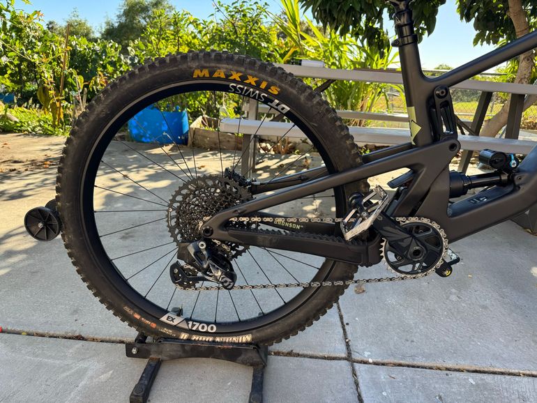 Used Santa Cruz BRONSON X01 / Carbon CC / MX 2023 2023 Mountainbike, Black — image 3 of 10