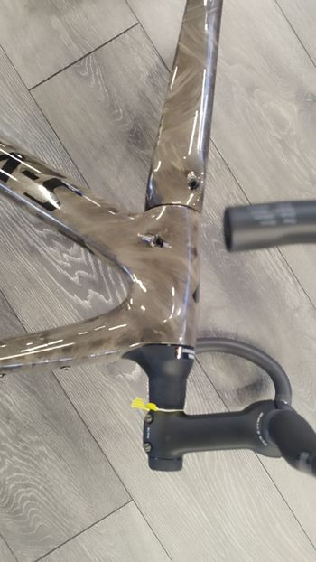Used Specialized S-Works Roubaix SL8 - Shimano Dura-Ace Di2 2025 Frameset 2025 Road & Gravel, White — image 9 of 9