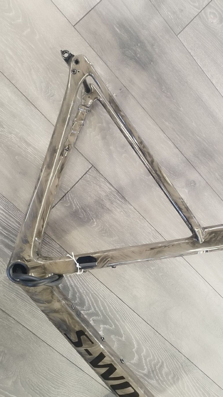 Used Specialized S-Works Roubaix SL8 - Shimano Dura-Ace Di2 2025 Frameset 2025 Road & Gravel, White — image 4 of 9