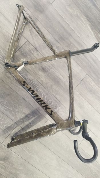 Used Specialized S-Works Roubaix SL8 - Shimano Dura-Ace Di2 2025 Frameset 2025 Road & Gravel, White — image 3 of 9