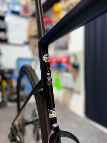 Used BMC Teammachine SLR 01 THREE 2027 2027 Road & Gravel, Black — image 8 of 11
