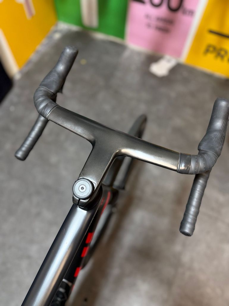 Used BMC Teammachine SLR 01 THREE 2027 2027 Road & Gravel, Black — image 6 of 11