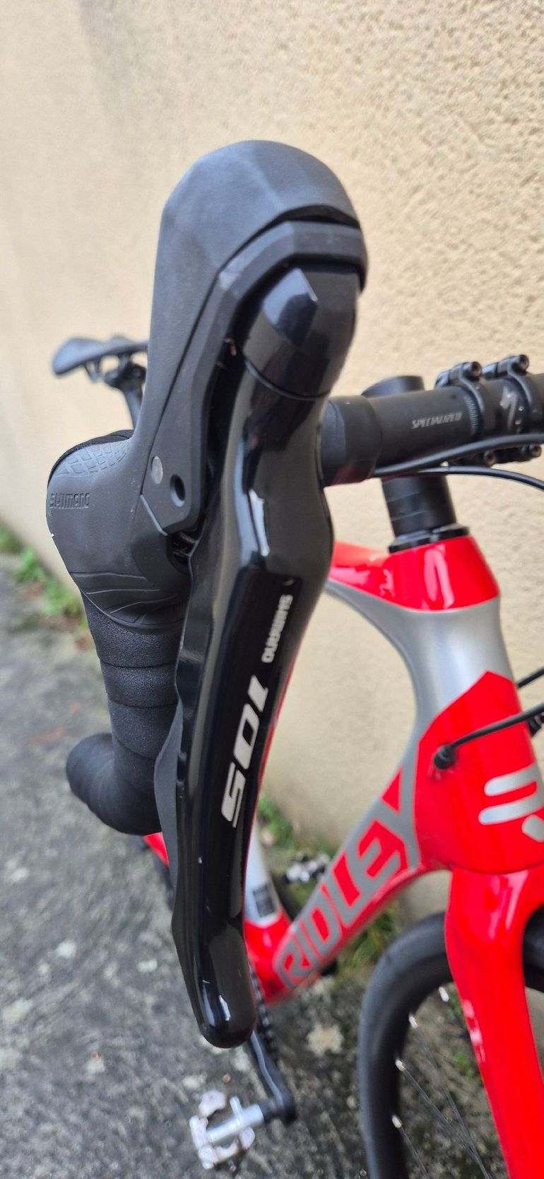 Used Ridley Fenix Disc - Shimano 105 2x11sp 2023 2023 Road & Gravel, Red — image 4 of 7