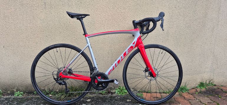 Used Ridley Fenix Disc - Shimano 105 2x11sp 2023 2023 Road & Gravel, Red — image 1 of 7