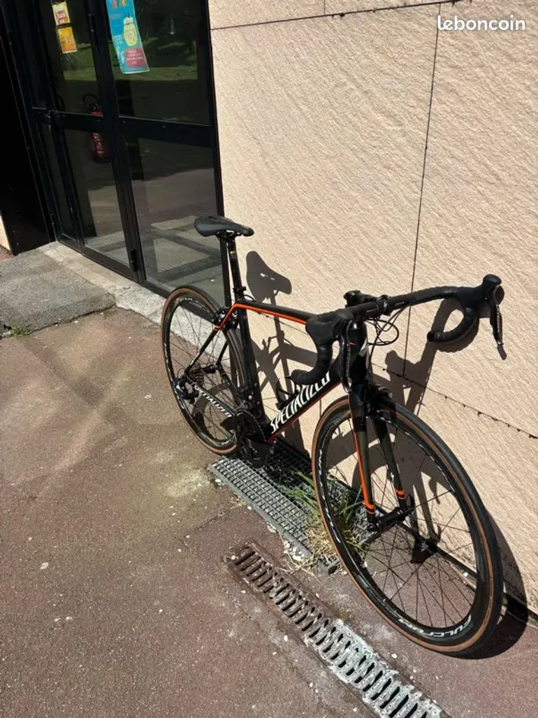 Used Specialized Specialized Tarmac SL5 2017 Road & Gravel, Black — image 3 of 3
