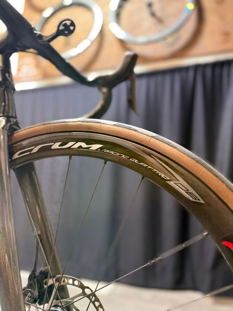 Used Trek Émonda SLR 7 2023 2023 Road & Gravel, Black — image 10 of 12